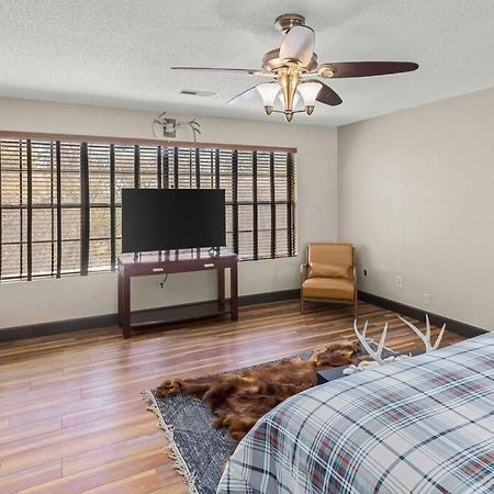 Stonegate Lodge Bear'S Den Kitchen, Pool, Firepit, Wifi ,Smart Tvs Eureka Springs Eksteriør bilde