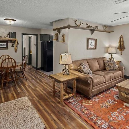 Stonegate Lodge Bear'S Den Kitchen, Pool, Firepit, Wifi ,Smart Tvs Eureka Springs Eksteriør bilde
