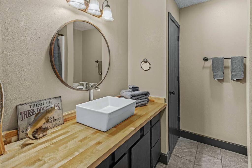Stonegate Lodge Bear'S Den Kitchen, Pool, Firepit, Wifi ,Smart Tvs Eureka Springs Eksteriør bilde