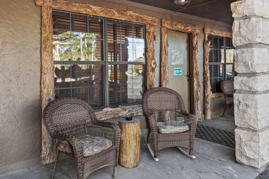 Stonegate Lodge Bear'S Den Kitchen, Pool, Firepit, Wifi ,Smart Tvs Eureka Springs Eksteriør bilde