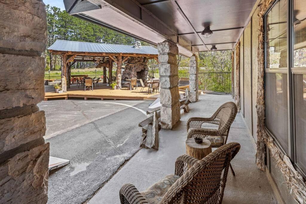 Stonegate Lodge Bear'S Den Kitchen, Pool, Firepit, Wifi ,Smart Tvs Eureka Springs Eksteriør bilde